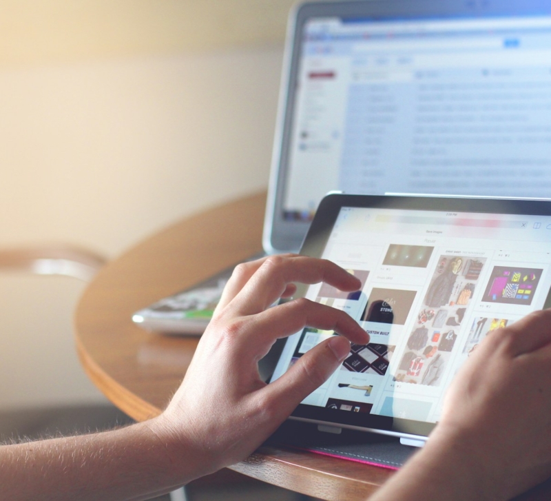 Best Practices for Invoice Delivery for Web Designers