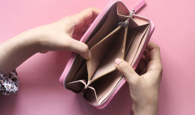 How You Can Deal With Invisible Spending and Save Money?