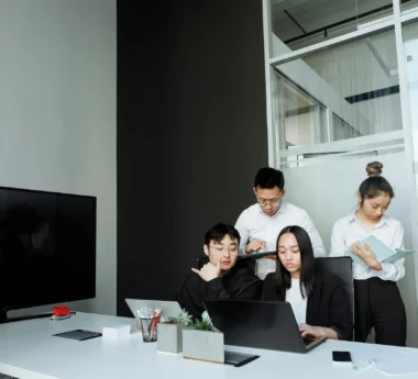 EOR Services: A Secret Weapon for Fast-Growing Startups