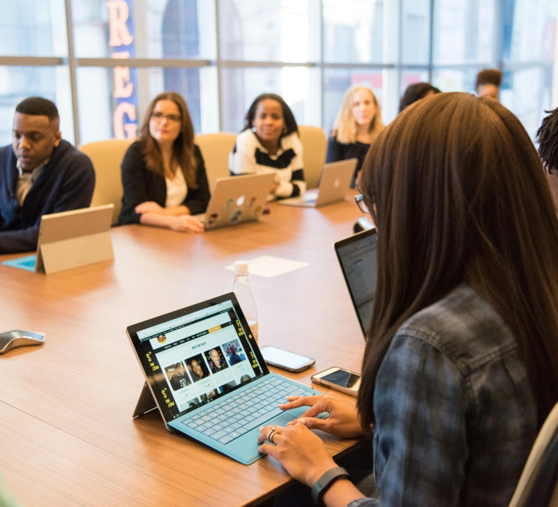 The Power of Corporate Alumni Networks for Local Businesses in the Digital Age