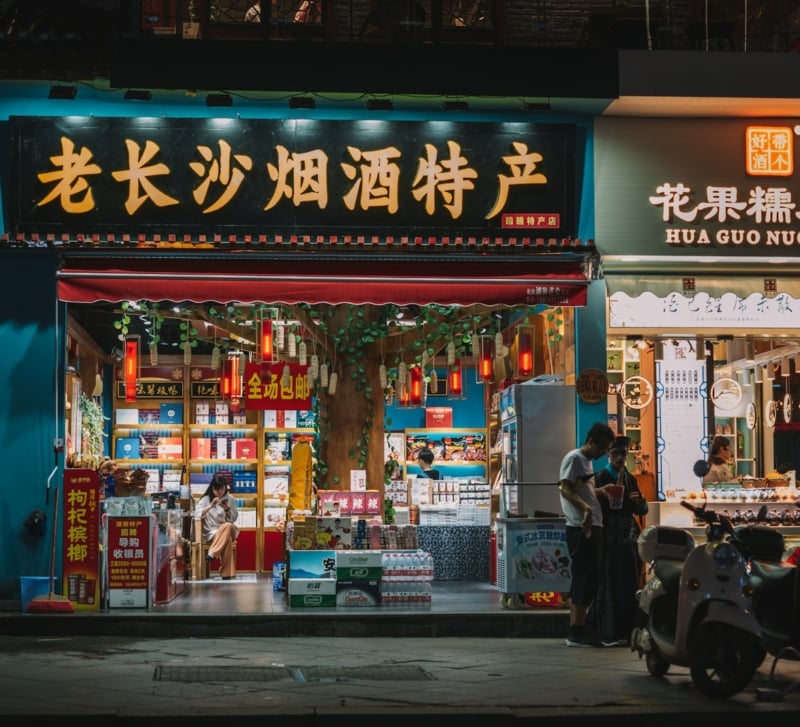How to Uncover Hong Kong’s Secret Streets Foodies Never Miss
