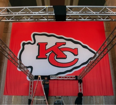 The Typography of Winning: How Pro-Sports Fonts Shape Recognition, Identity, and Fan Trust