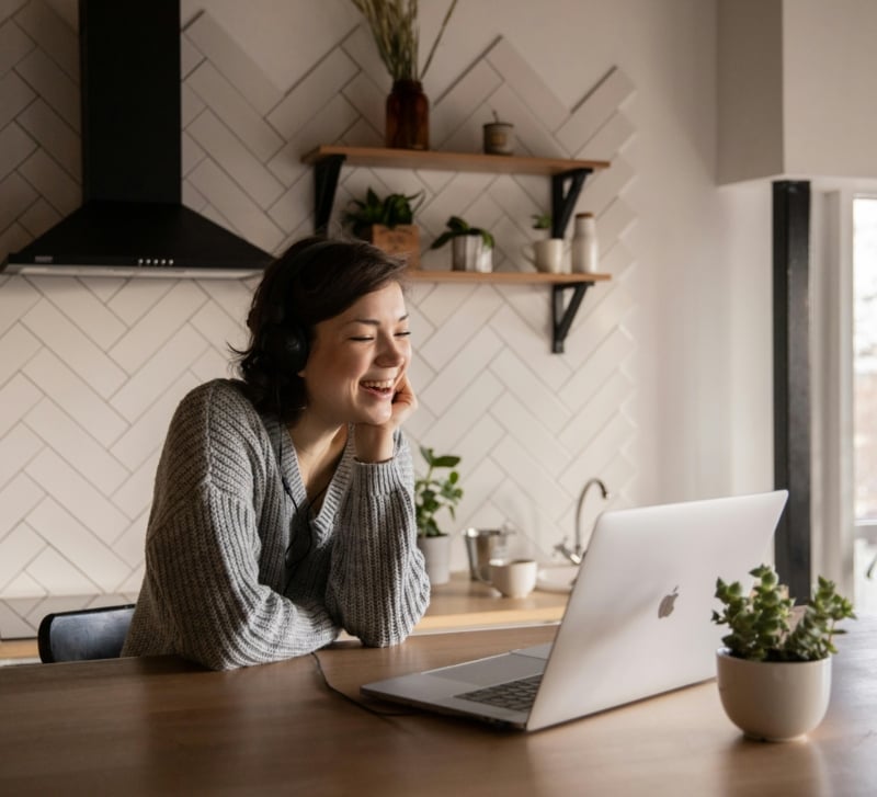 The Biggest Turn-off for Online Daters? Bad Grammar!