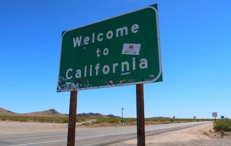Clearview vs Highway Gothic: Which Road Sign Font Helps You React Faster in California