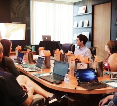 How Companies Use Visual Branding in Corporate Events