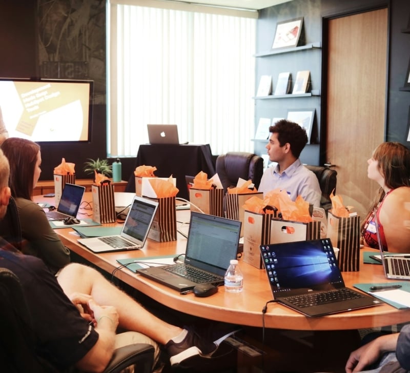 How Companies Use Visual Branding in Corporate Events
