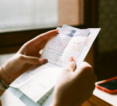 How a Check Stub Maker Helps Simplify Payroll Management