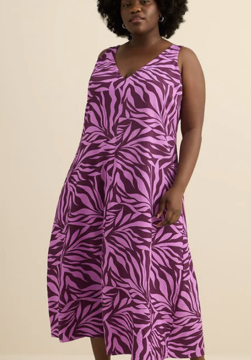 Plus Size Shoppers: What to Look for in Lightweight Summer Dresses
