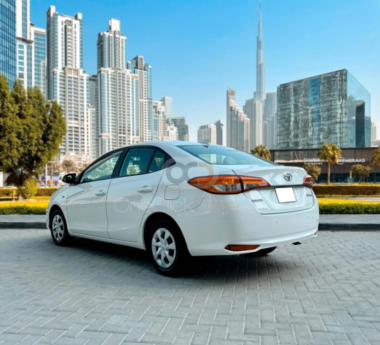 Travel Guide to Exploring Dubai on a Budget With a Reliable Rental Car