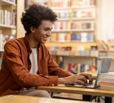 AI Book Summarizers for Literature Research: How to Use Free Tools for Reviews