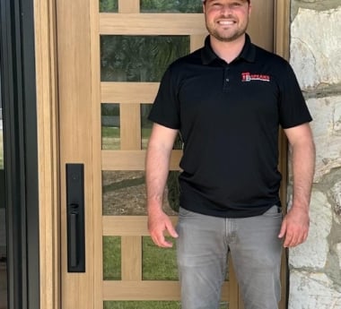 How to Know When Window Replacement Makes More Sense Than Another Repair