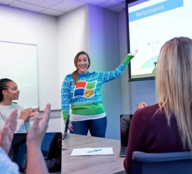 5 AI Leadership Courses for Operations Leaders: Automating Processes and Improving Decisions