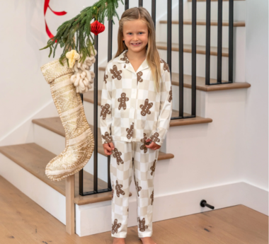 Ribbon Everywhere: Mommy and Me Outfits for an Afternoon of Holiday Crafts